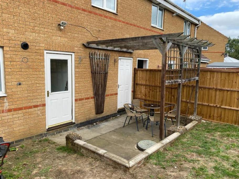 Charming Home In Wellingborough Εξωτερικό φωτογραφία